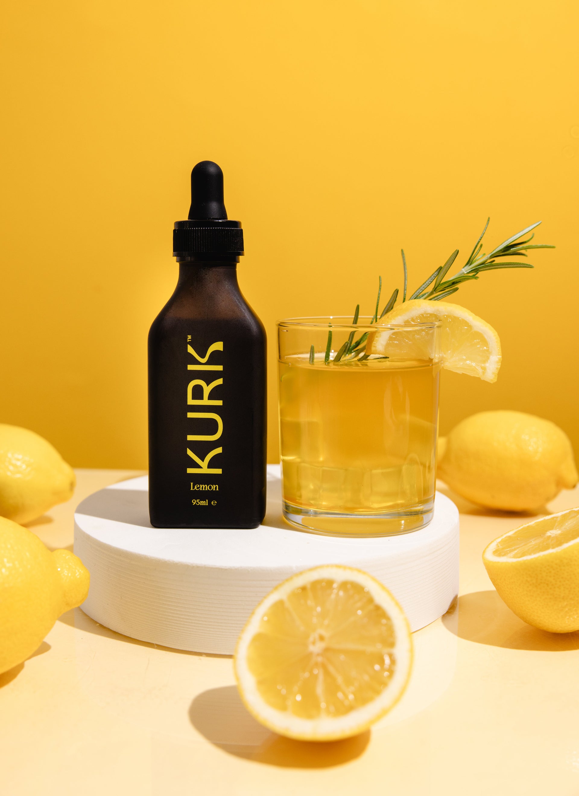 Festive drinks with KURK: easy mocktails and cocktails for Christmas